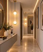Pendul Modern Golden Duo – 2 Globuri Albe și Cadru Auriu